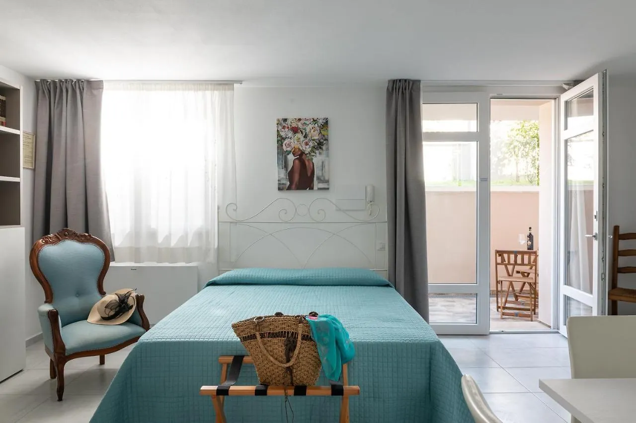 Campi Alti Al Mare Apartments Фоллоника Италия